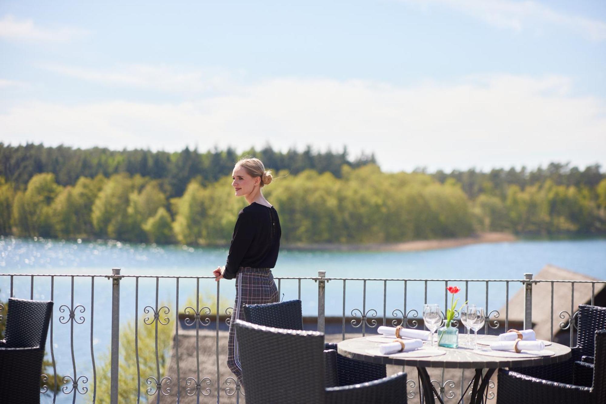 Van Der Valk Naturresort Drewitz Nossentiner Huette Extérieur photo