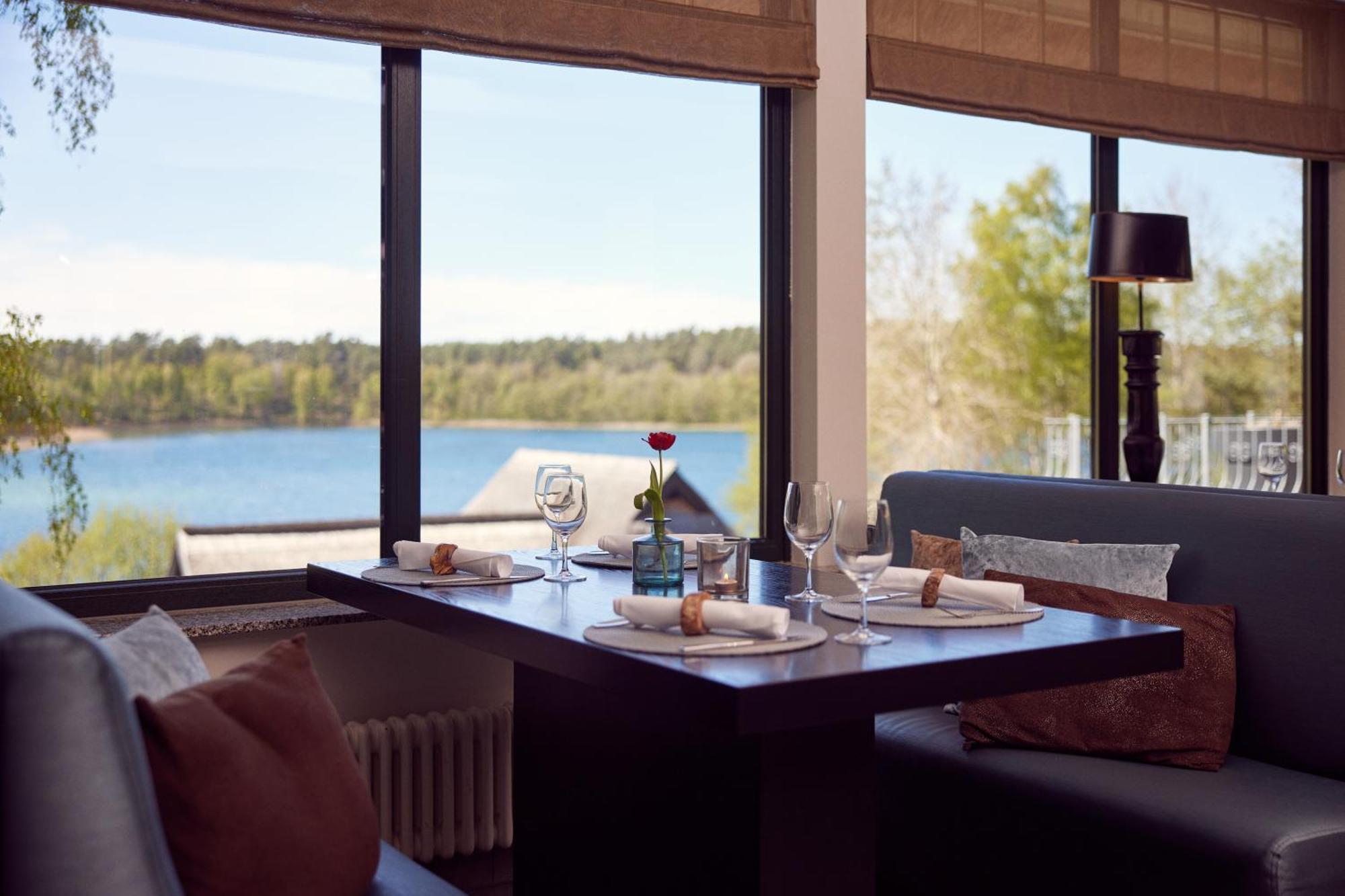 Van Der Valk Naturresort Drewitz Nossentiner Huette Extérieur photo