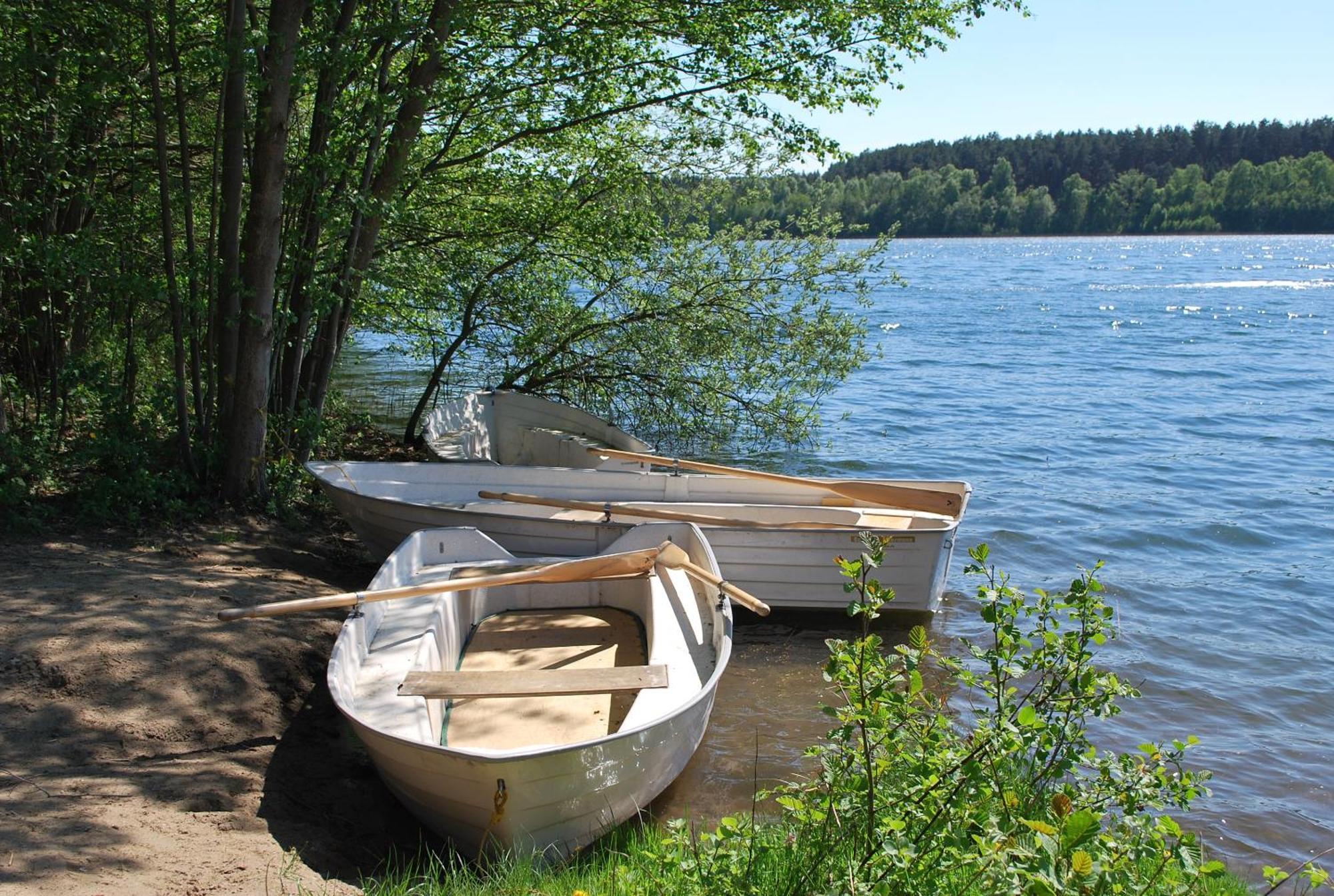 Van Der Valk Naturresort Drewitz Nossentiner Huette Extérieur photo