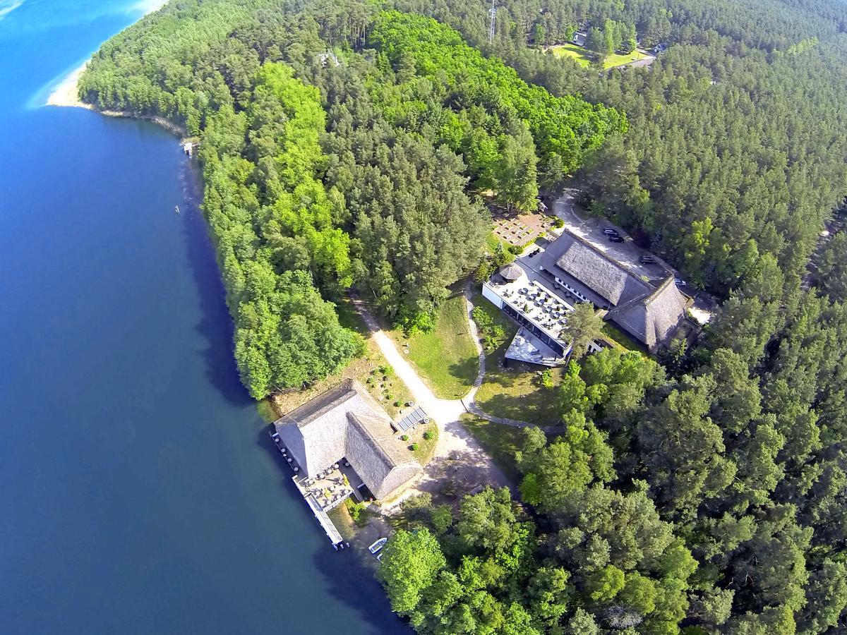 Van Der Valk Naturresort Drewitz Nossentiner Huette Extérieur photo
